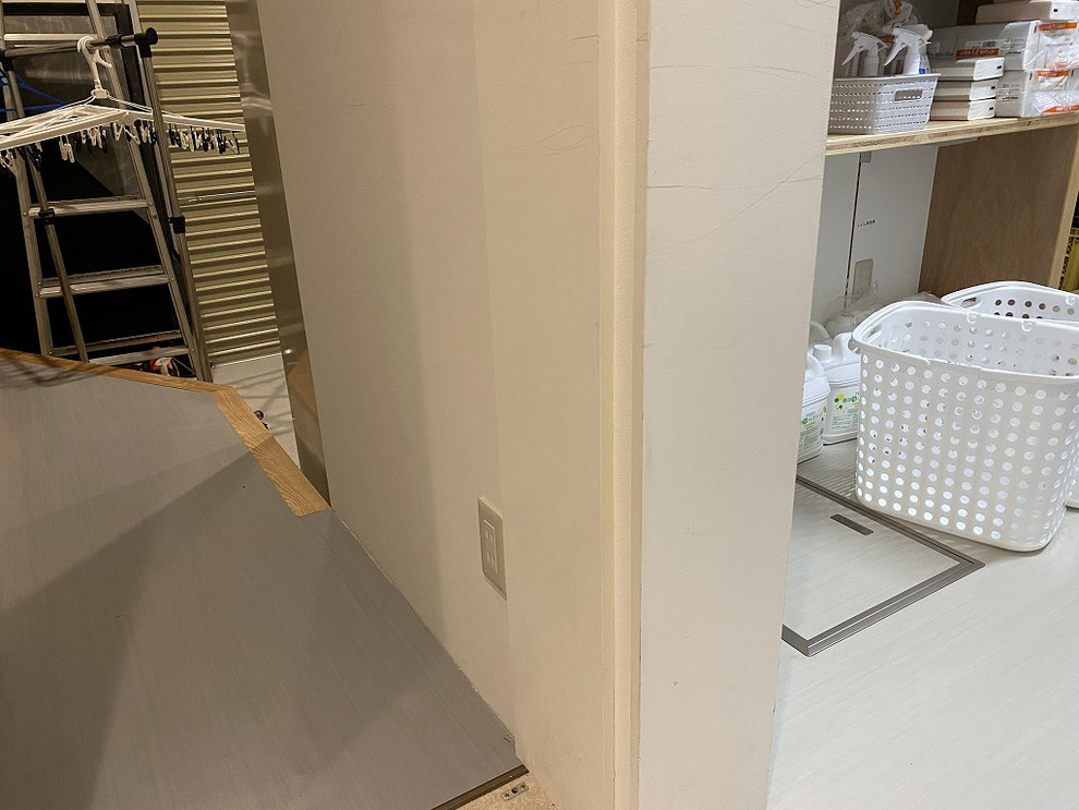 受け金具の取り付け前の枠