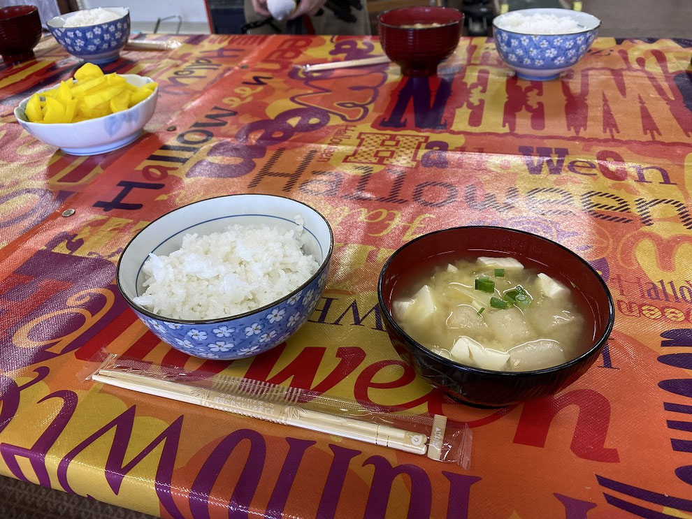 池島のかあちゃんが作ってくれたごはんとみそ汁