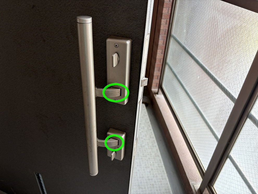 把手内側の注油箇所