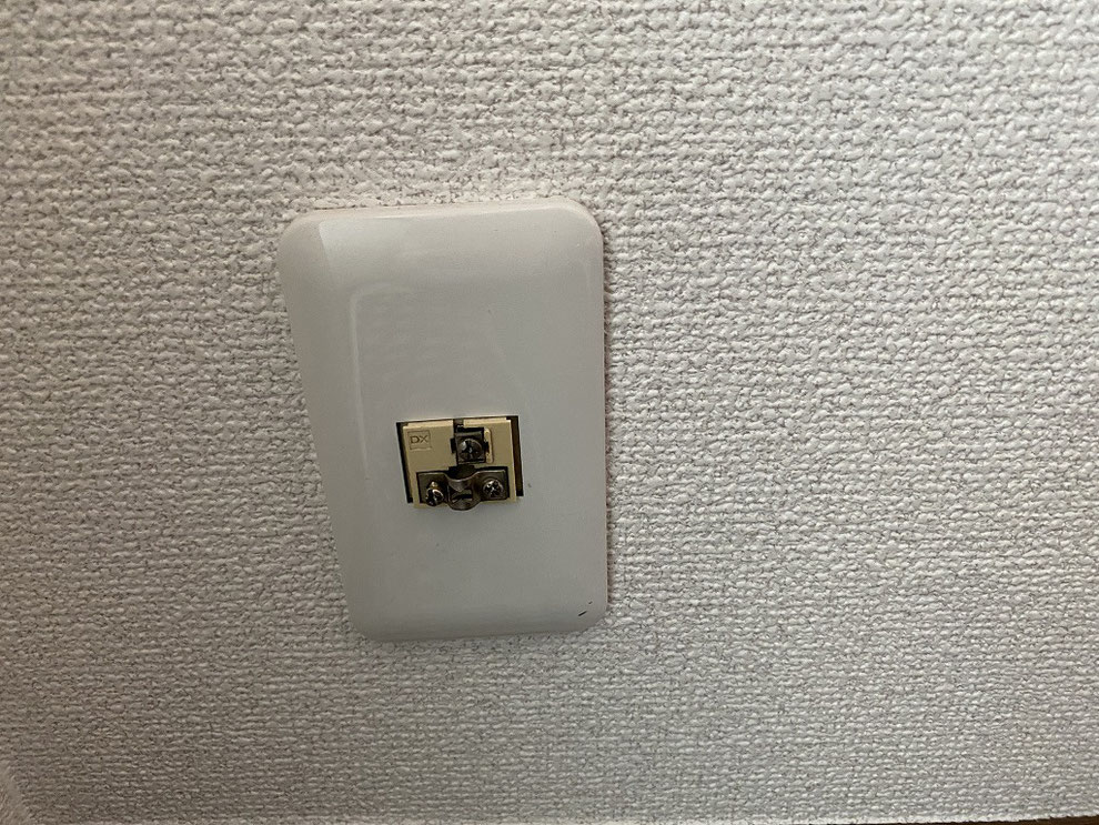 直付け型端子
