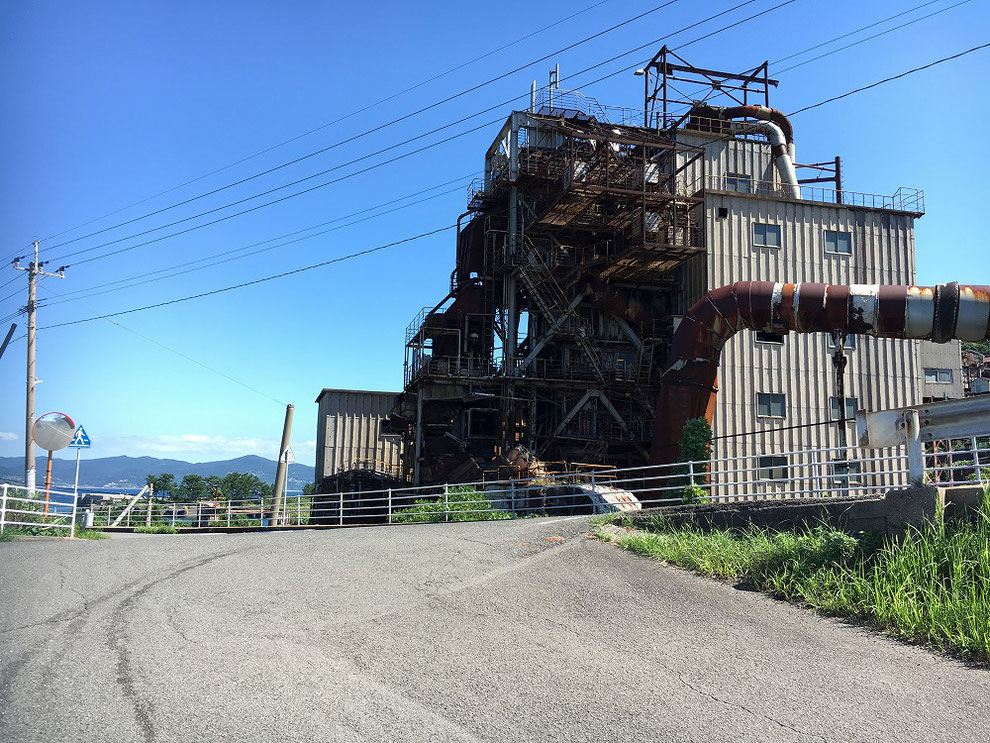 池島の火力発電所の廃墟