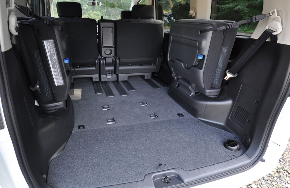 P-SV-カーゴスペース - 日産ピーズフィールドクラフト