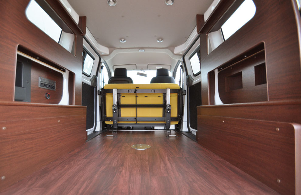 Tourdo Star-カーゴスペース01