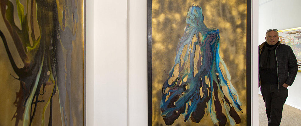 Manfred Dahmen in der VILLA ARTIS "Ausstellung ZEUS in der RUHR GALLERY" Foto: Volker Flecht