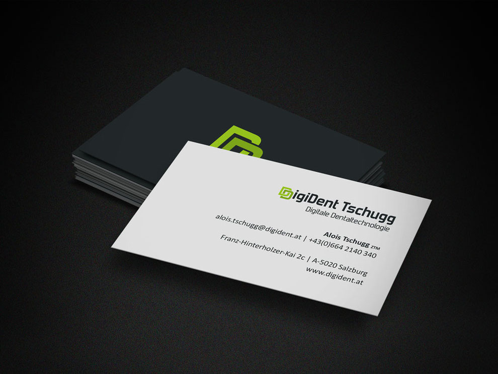 Visitenkarten Mockup der Firma DigiDent Tschugg auf schwarzem Hintergrund