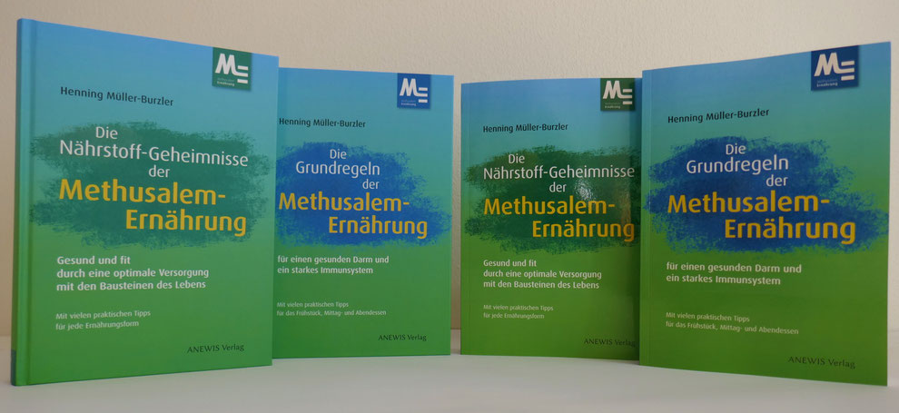 Hard- und Softcoverversionen von "Die Nährstoff-Geheimnisse der Methusalem-Ernährung" und "Die Grundregeln der Methusalem-Ernährung", ANEWIS Verlag