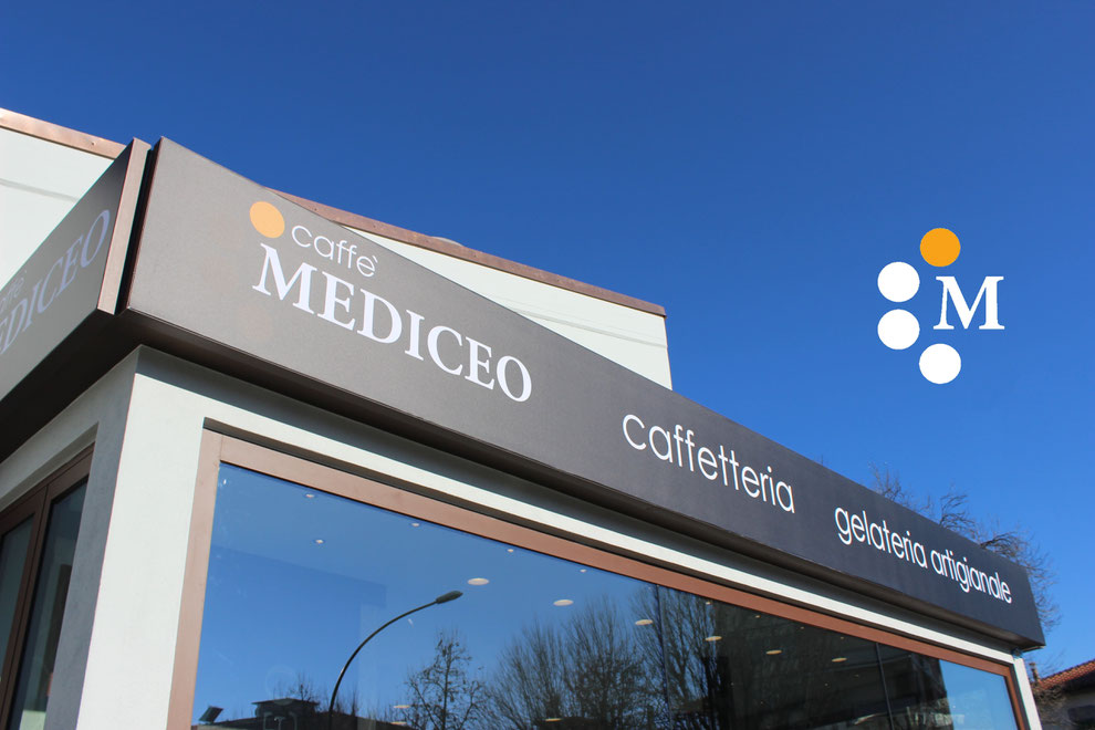 particolare esterno caffè mediceo borgo san lorenzo