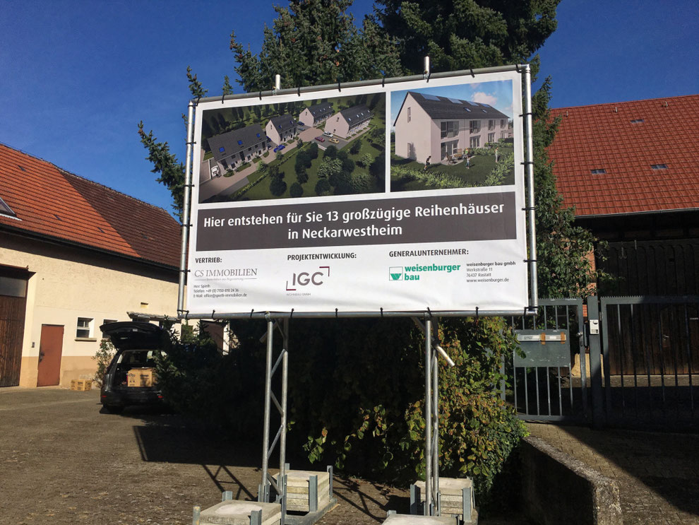 Aufstellung Bauschild Neckarwestheim - Mühlstrasse 14