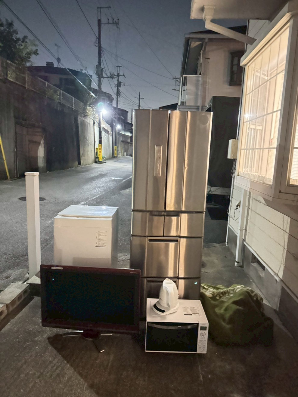千葉県、船橋市、坪井　のお客様  出張で家電や家具の買取り,不用品回収、粗大ゴミ処分の作業を致しました。