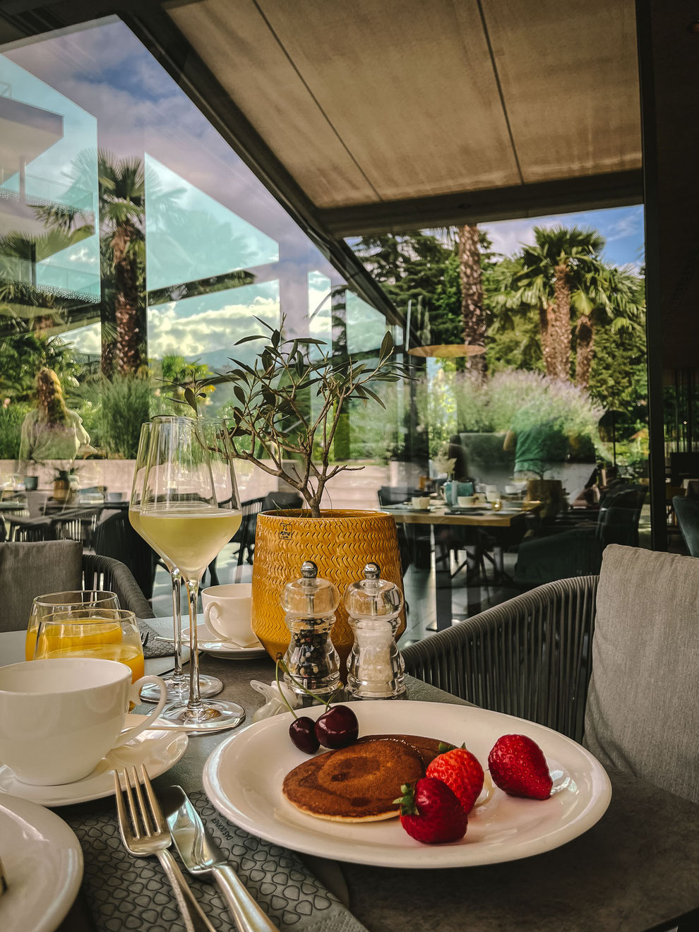 DAS DORNER, Boutiquehotel mit Wellness/Spa/Pool/Infinitypool - Algund bei Meran - Südtirol ... Member of Mountain Hideaways - die schönsten Hotels in den Alpen ©Mela Hipp _fullwidth-story-splash