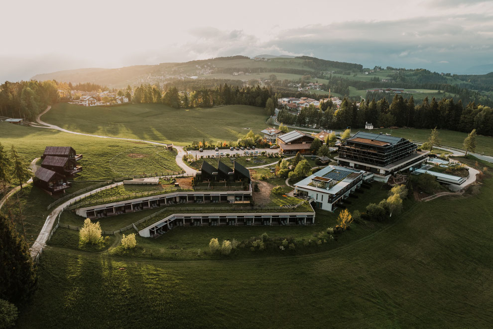 Mountain Hideaways - die schönsten Hotels in den Alpen: Naturhotel Hotel Pfösl, Wellnesshotel, Dolomiten - Südtirol ©Marika Unterladstätter