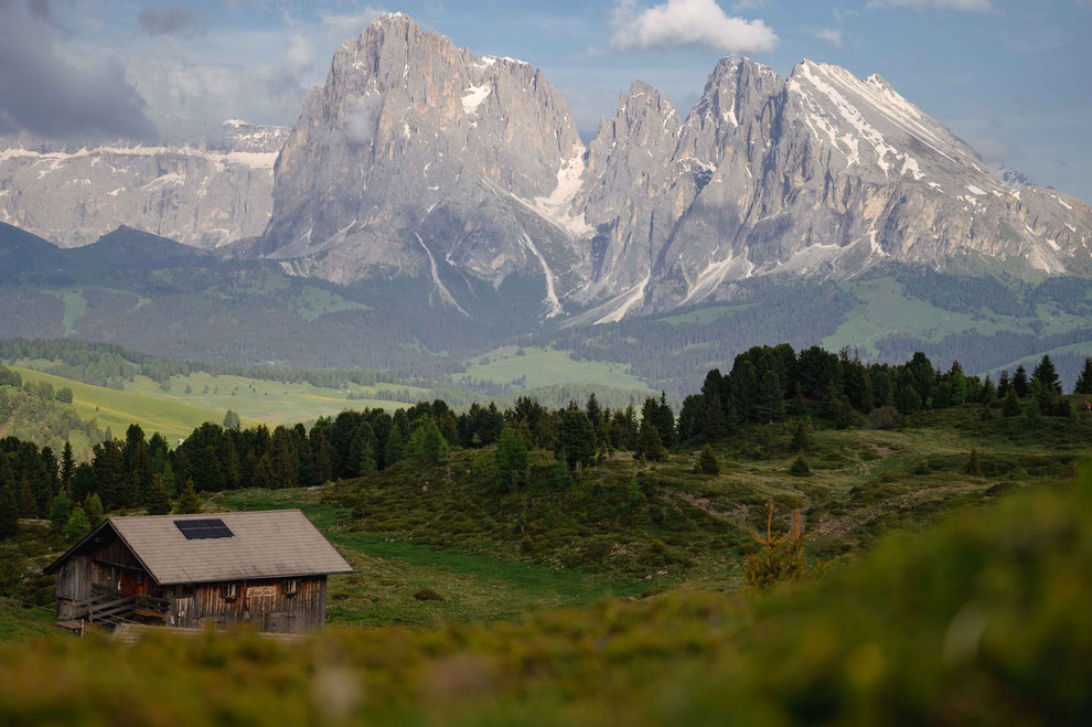 CYPRIANERHOF • Living the Cultura Dolomiti – between mountain magic, quiet strength and soulful culture | Tiers at the foot of the Rosengarten | South Tyrol • Member of Mountain Hideaways ©Marika Unterladstätter
