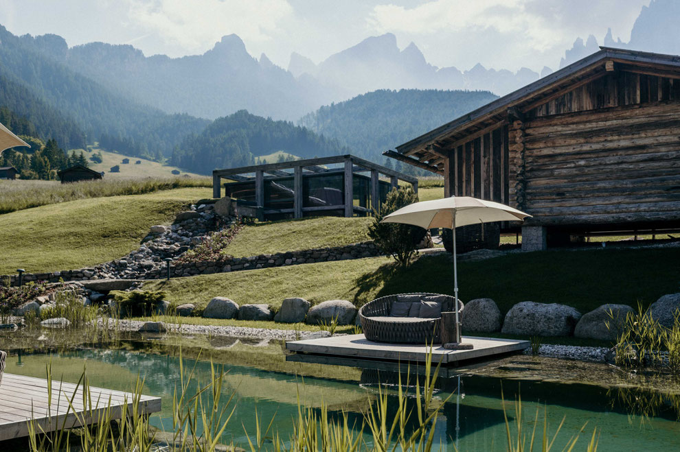 CYPRIANERHOF • Living the Cultura Dolomiti – between mountain magic, quiet strength and soulful culture | Tiers at the foot of the Rosengarten | South Tyrol • Member of Mountain Hideaways ©Marika Unterladstätter _fullwidth-story-splash