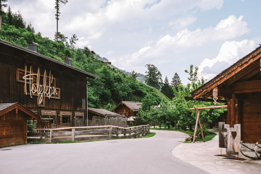 Holzleb’n Family Village – where chalet comfort meets farmyard charm in the heart of Salzburg’s mountains. A Mountain Hideaways member. ©Mela Hipp
