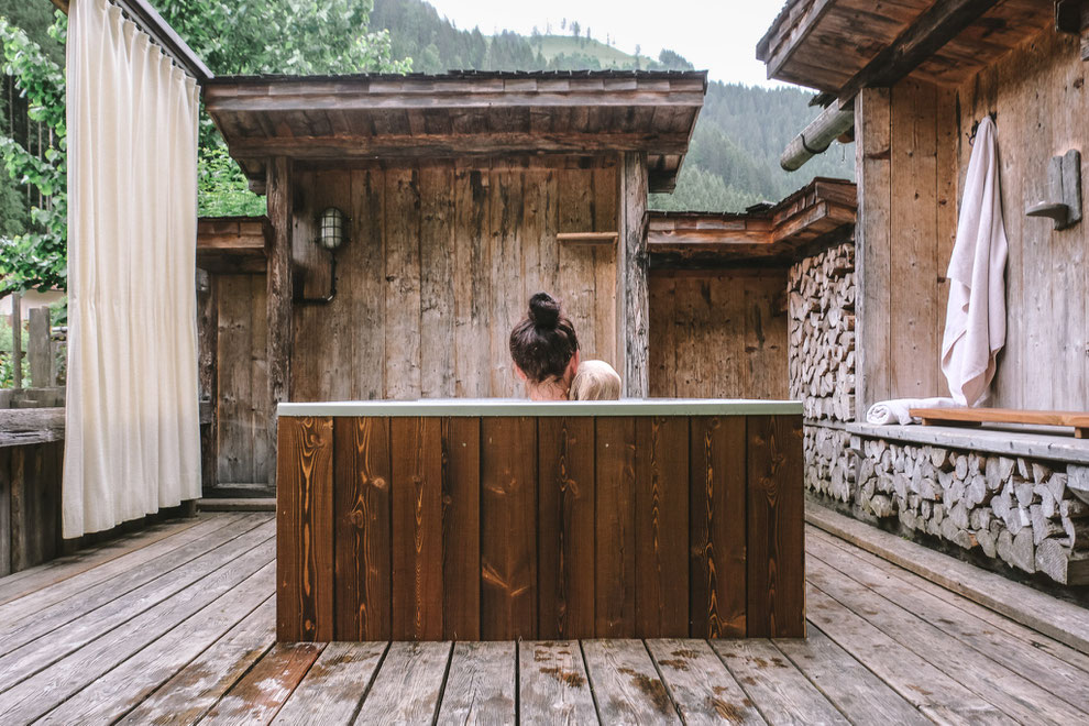 Holzleb’n Family Village – where chalet comfort meets farmyard charm in the heart of Salzburg’s mountains. A Mountain Hideaways member. ©Mela Hipp