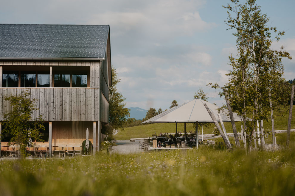 FUCHSEGG ECO LODGE A boutique retreat in Austria’s Bregenzerwald – where nature, community and stillness meet • Member of Mountain Hideaways • ©MarikaUnterladstätter _fullwidth-story-splash