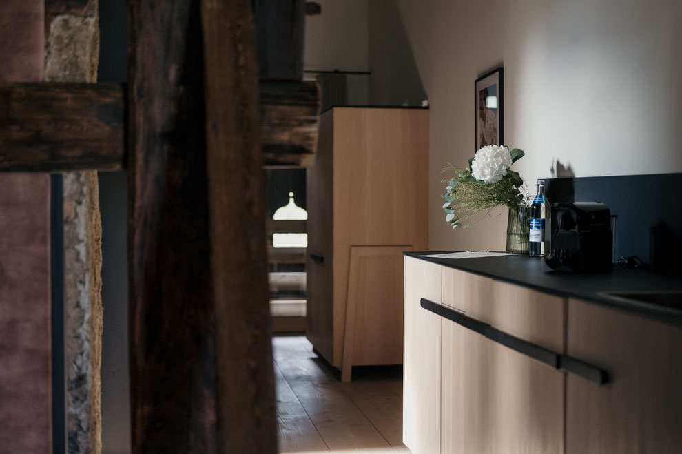 DAS1494 • Ferien im Baudenkmal | Apartmenthaus am Mieminger Plateau in Tirol • Member of Mountain Hideaways ©MarikaUnterladstätter _fullwidth-story-splash