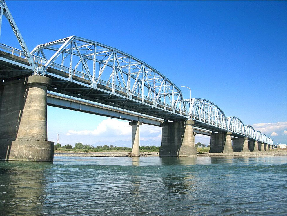 「上武大橋」(旧橋) ※https://ja.wikipedia.org/wiki/上武大橋 より