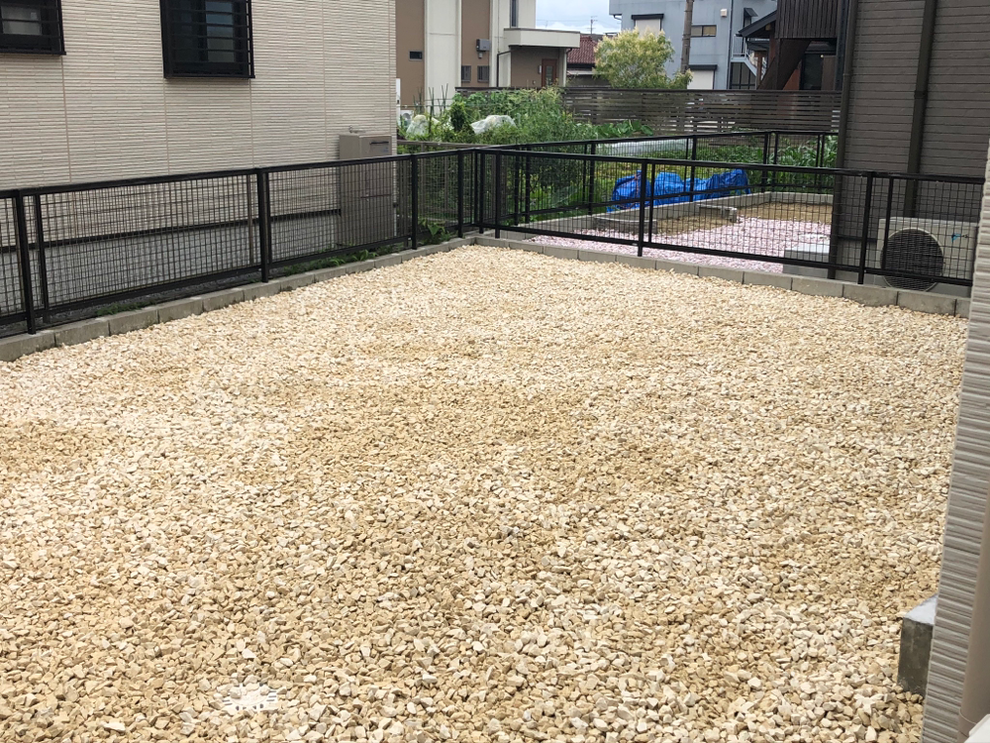 砂利敷き
