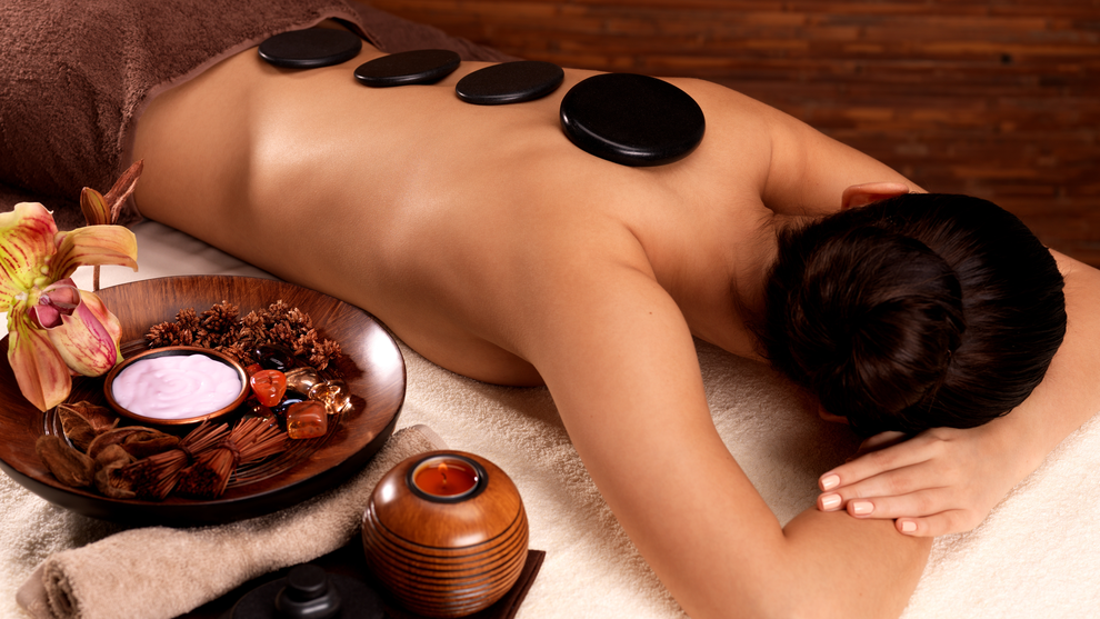 Hot Stone Massage: Häufigste Fragen und Antworten