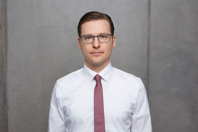Fachanwalt im Medizinrecht.