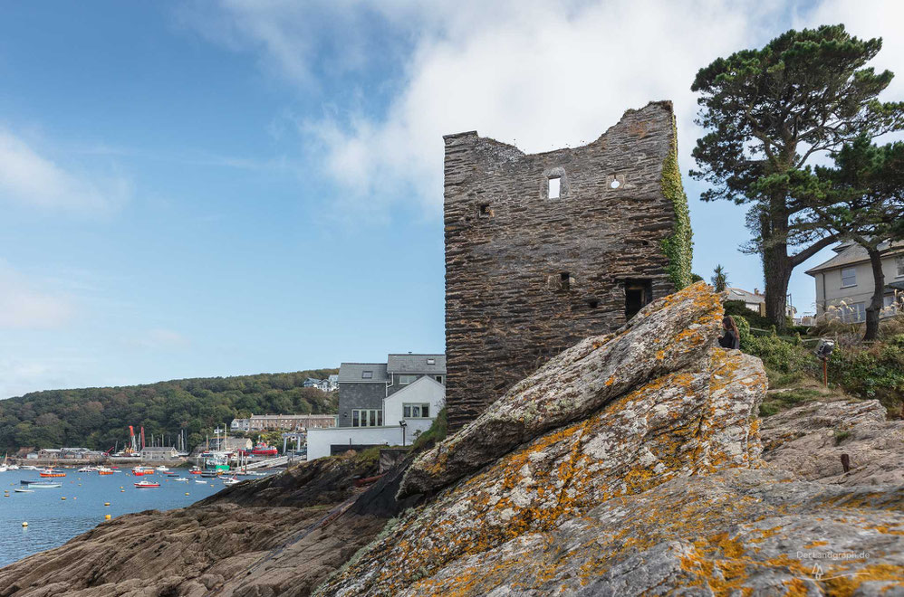 Ruine der Burg Polruan Castle/Polruan Blockhouse in Polruan in Cornwall, England