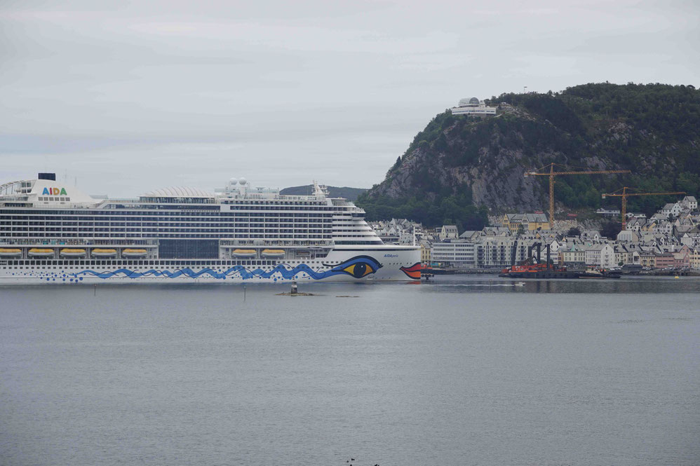 AIDAperla in Ålesund