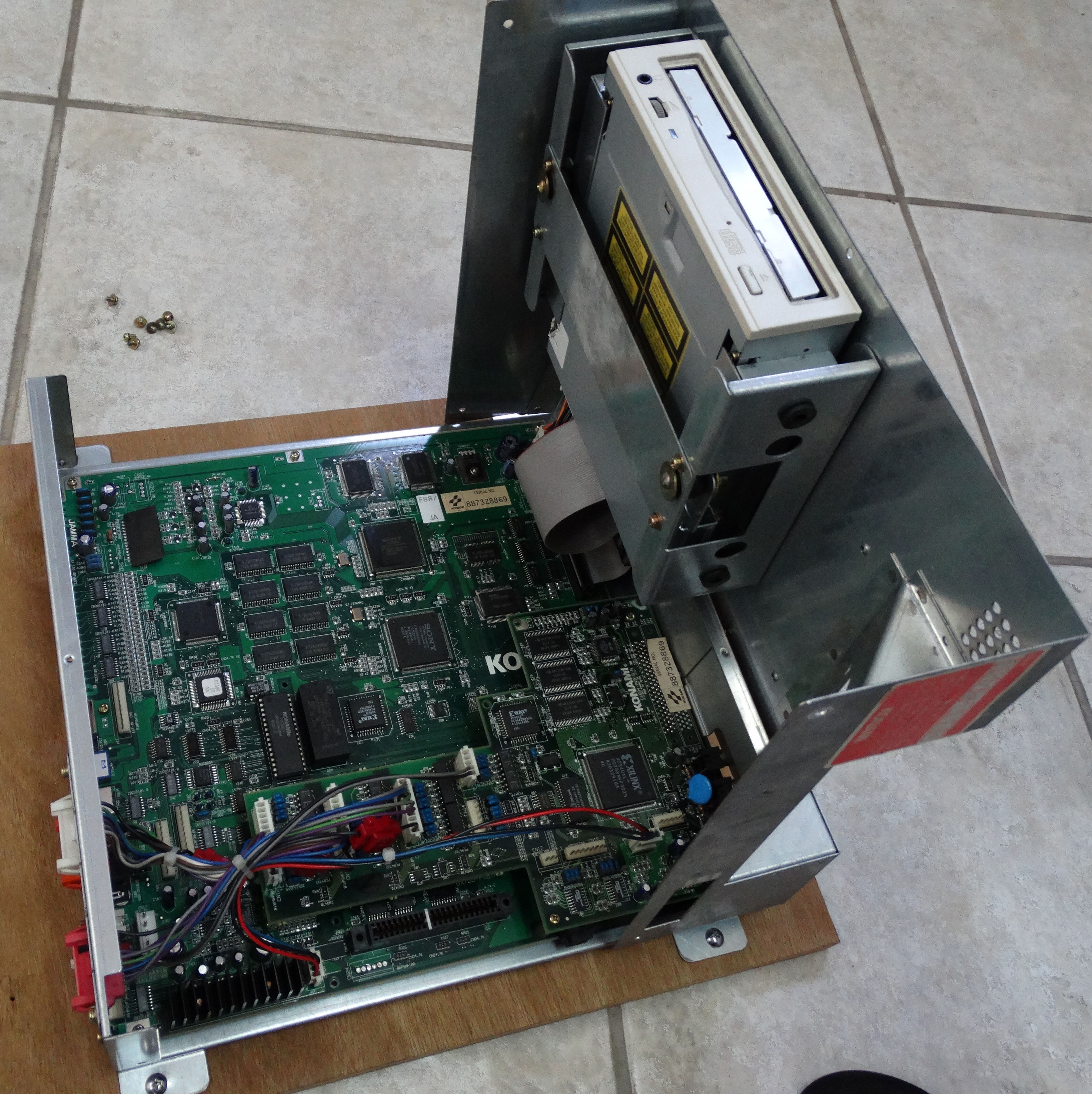 KONAMI SYSTEM 573 DIGITAL Briconsola