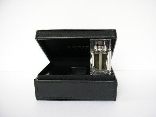 Miniatures Homme Collectionsautourduparfum Par Annick Augu