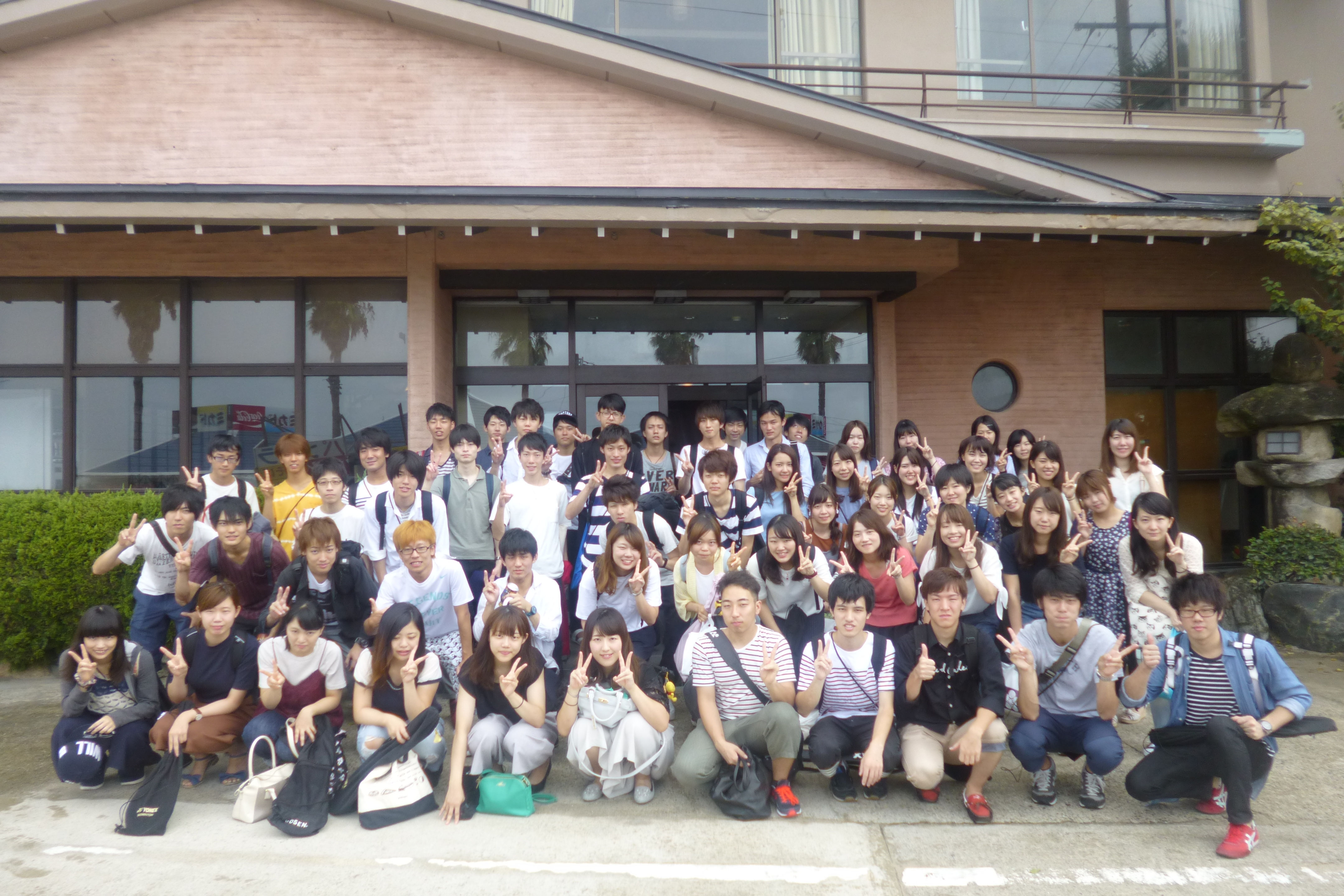はねっこのページへようこそ 神戸大学 バドミントンサークル はねっこ