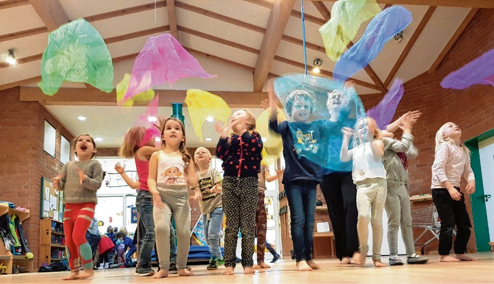 Spielerisch bewegen lernen - Schenefeld Mittelholstein