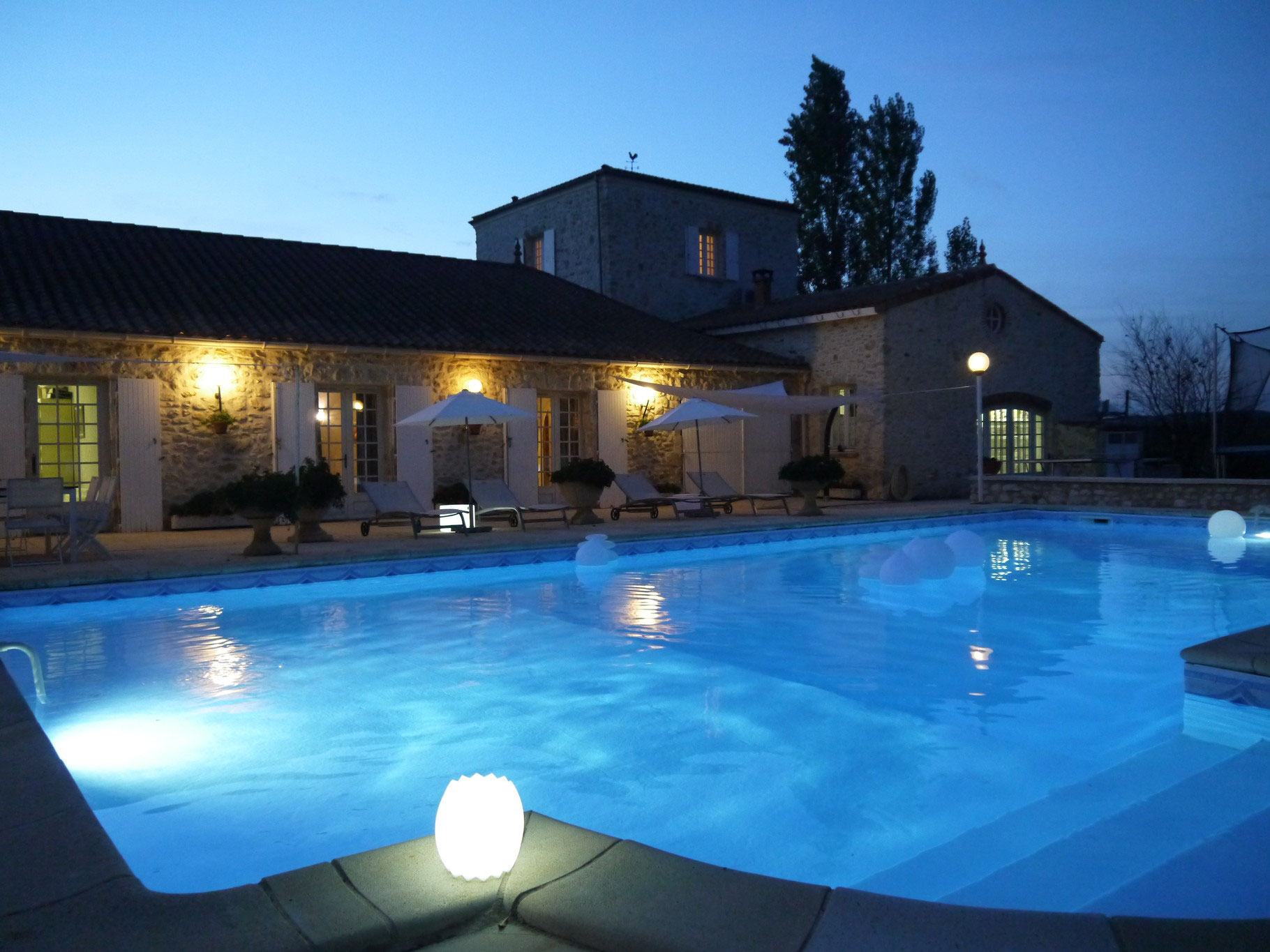Chambres D Hotes Entre Lot Et Garonne Et Perigord Au Domaine De