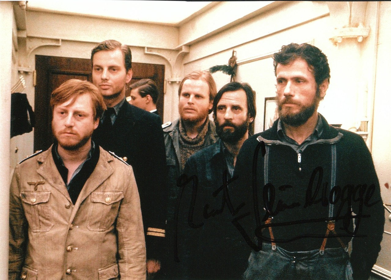 Das Boot Autograph Collection Autographwalls Webseite Das boot (the boat) is a 1981 war movie from famed german director wolfgang petersen (in the line of fire, air force one). das boot autograph collection