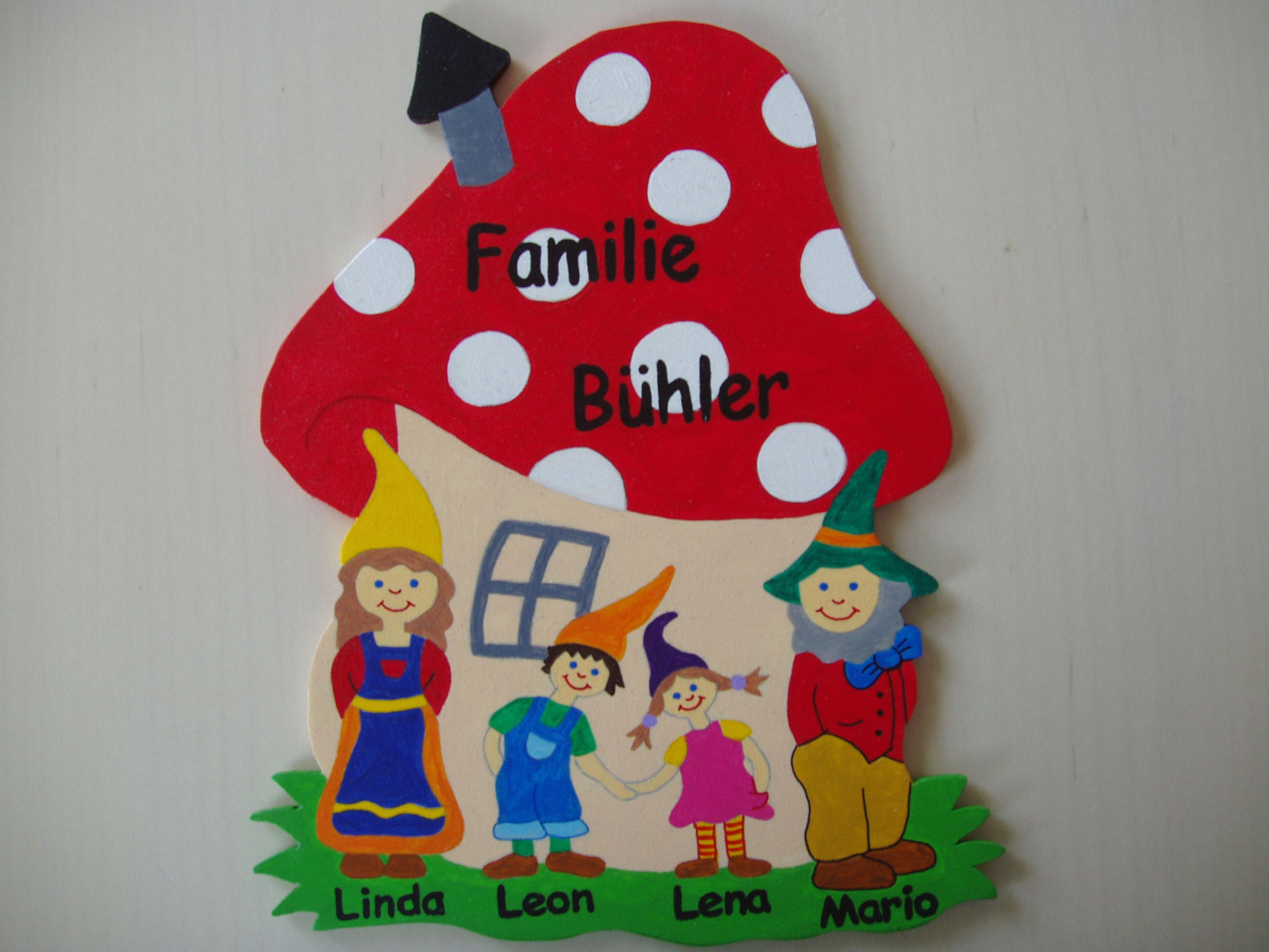 Türschilder mit Namen alle Fr. 12.- - Holzspielzeuge und Geburtstafeln