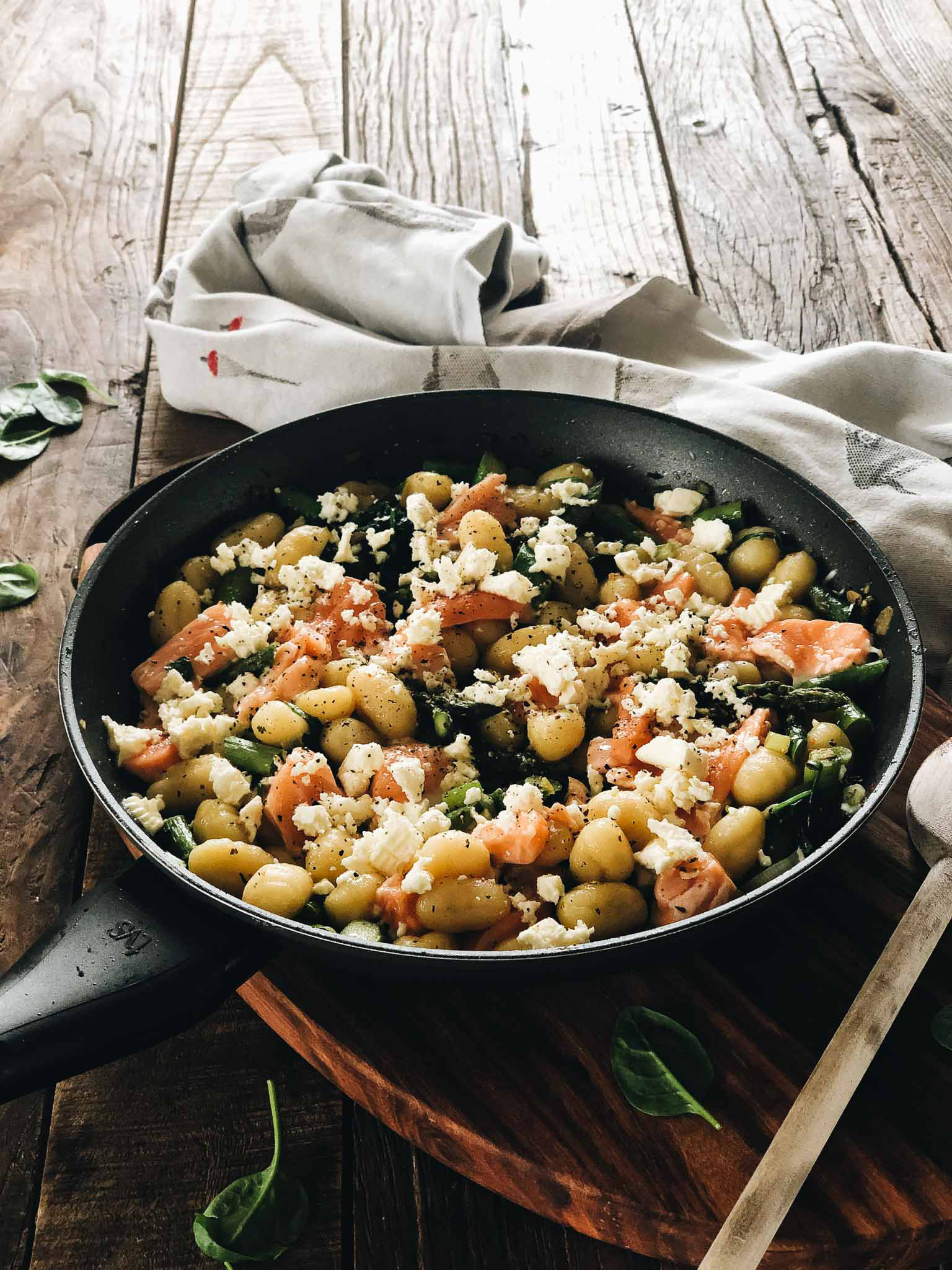 Gnocchi-Pfanne mit Lachs - KITCHEN WITH A VIEW