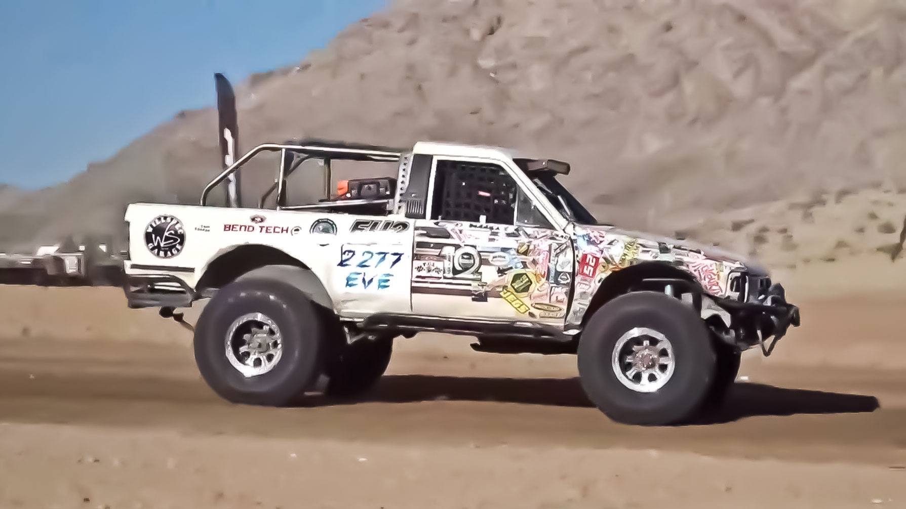 Il primo Toyota 4Runner elettrico a finire la King of the Hammers