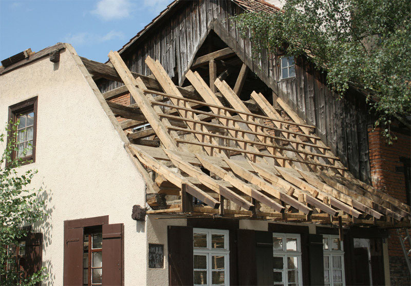 Altbausanierung und Restaurierung - Zimmerei, Holzbautechnologie ... Altbausanierung und Restaurierung - Zimmerei, Holzbautechnologie ...