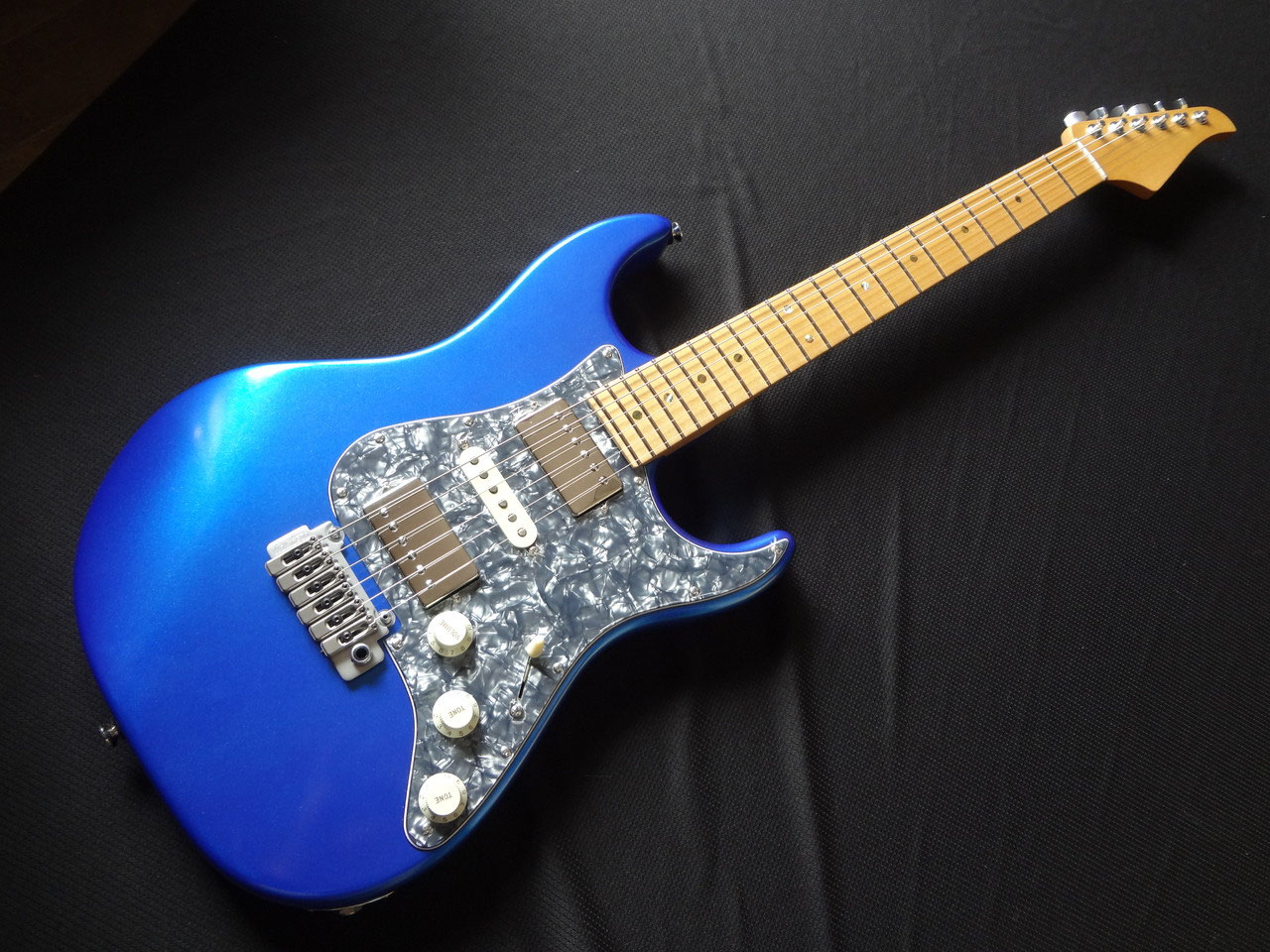 アルダー HSH レイクプラシッドブルー - ギターオーダーメイド承ります