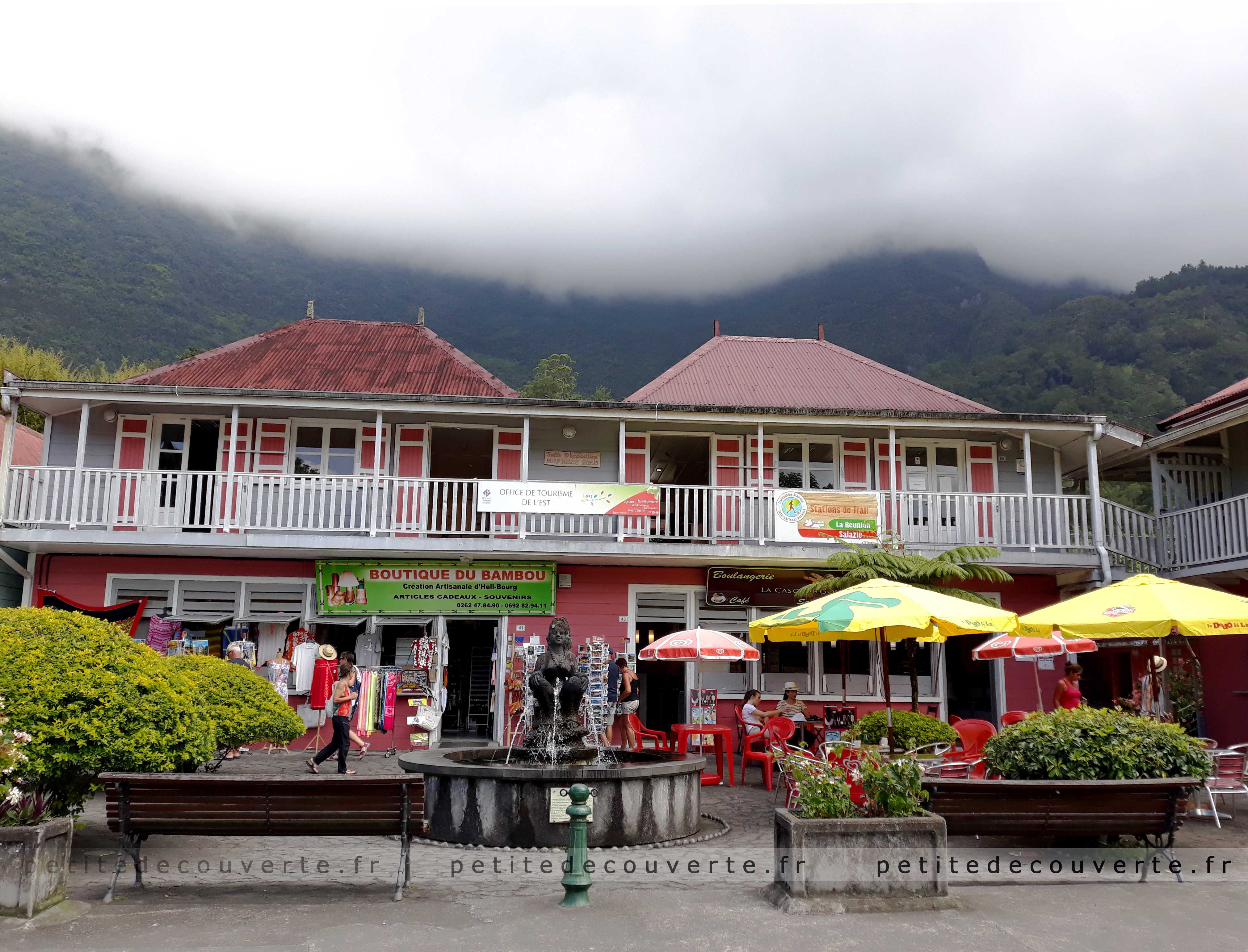 Visiter Hell-Bourg, village créole sur l'île de la Réunion - Petite