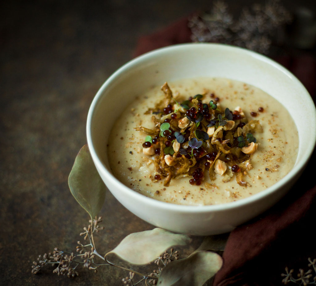 Topinambursuppe mit Moromi &amp; Shoyu-Kaviar - Bertls-Kitchen!