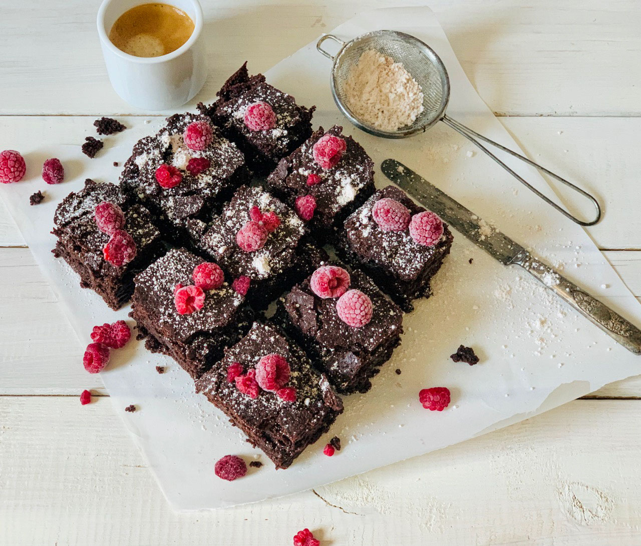 Brownies mit gefrorenen Himbeeren - Bertls-Kitchen!