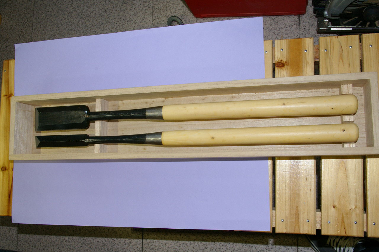 常弘作 面取追入鑿 10本組 白樫柄 山田常五郎作 - 小島屋金物店 常弘作 面取追入鑿 10本組 白樫柄 山田常五郎作 - 小島屋金物店