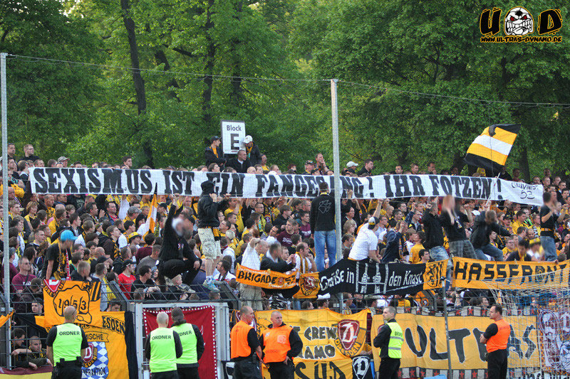 Kurios Und Argerlich F In Netzwerk Frauen Im Fussball