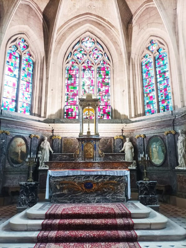 ChâteauThierry. Le maîtreautel de l’église SaintCrépin réassemblé