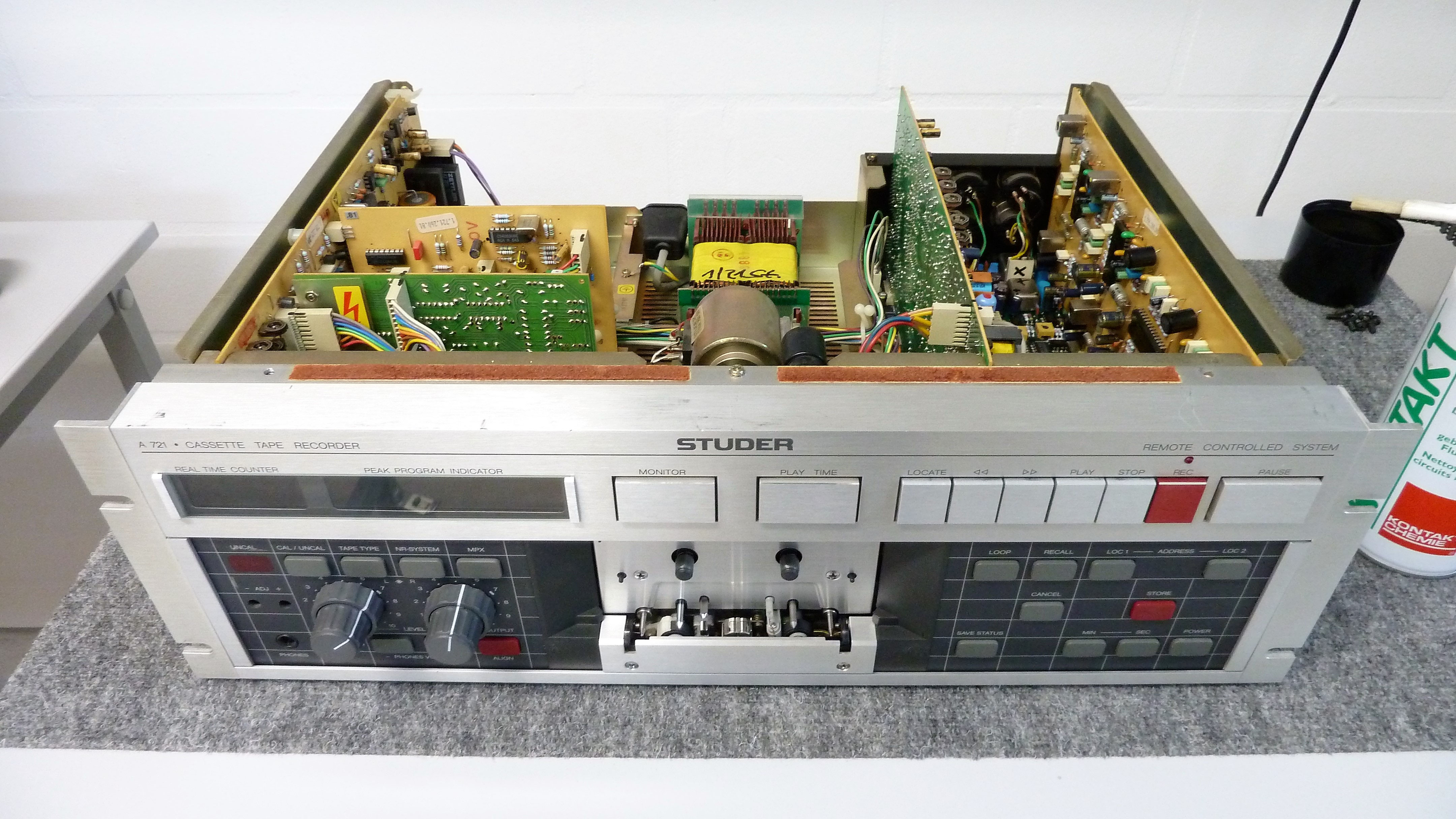 CassettenDecks Service