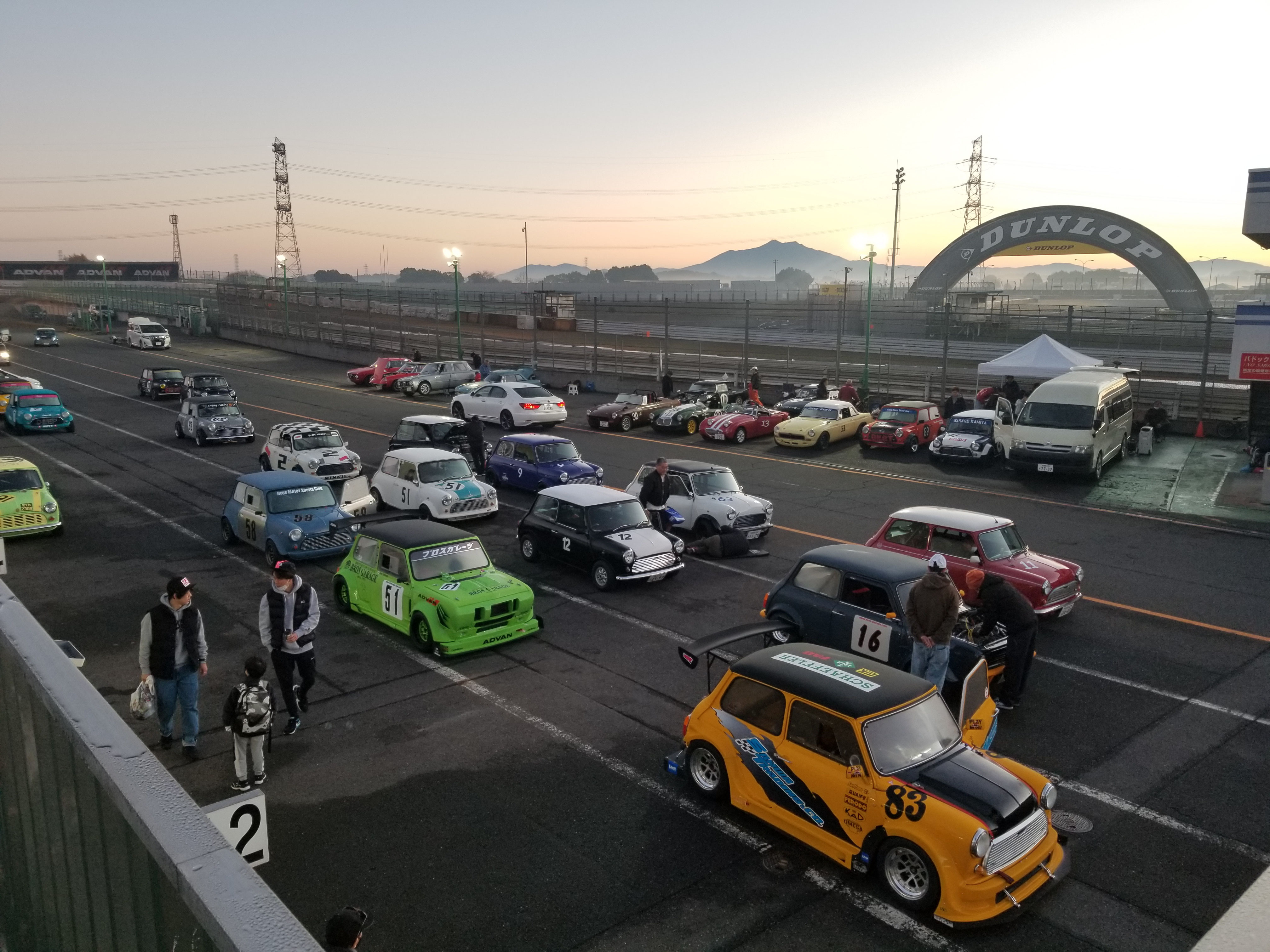 レース２０２２ - クラシックミニ専門ショップ ミニー・ブリティッシュカーズ