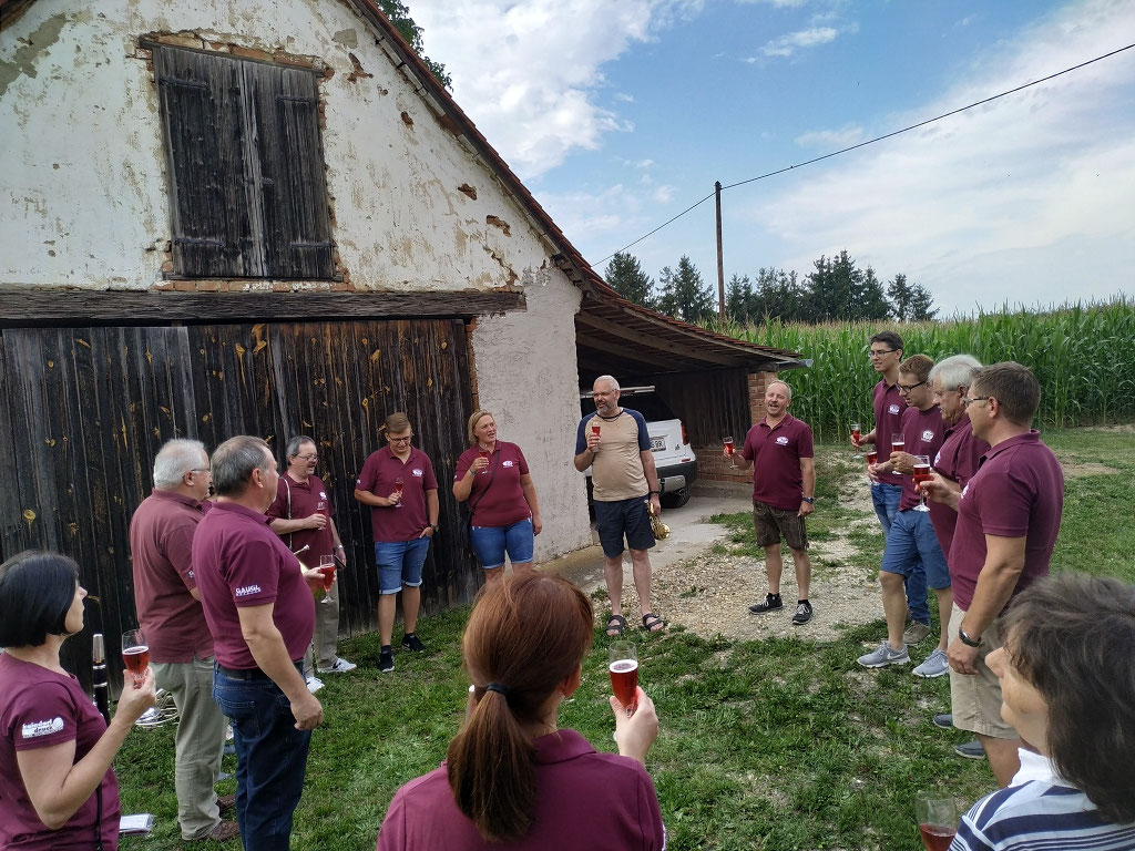 Diverses Unsere Vanessa Messalamama Hat Geburtstag
