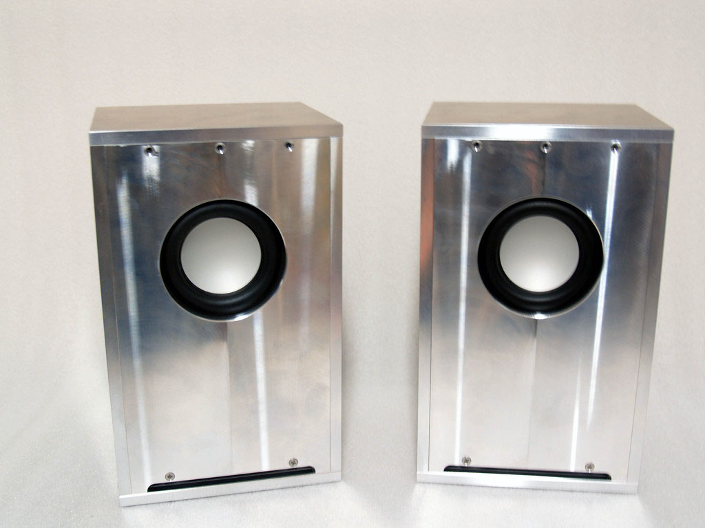 スピーカー・エンクロージャー s0569.jpg