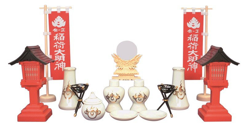 お稲荷様には専用の神棚を設置します 神棚の販売 製作 設置なら福岡の伝統風水オフィス大渓水