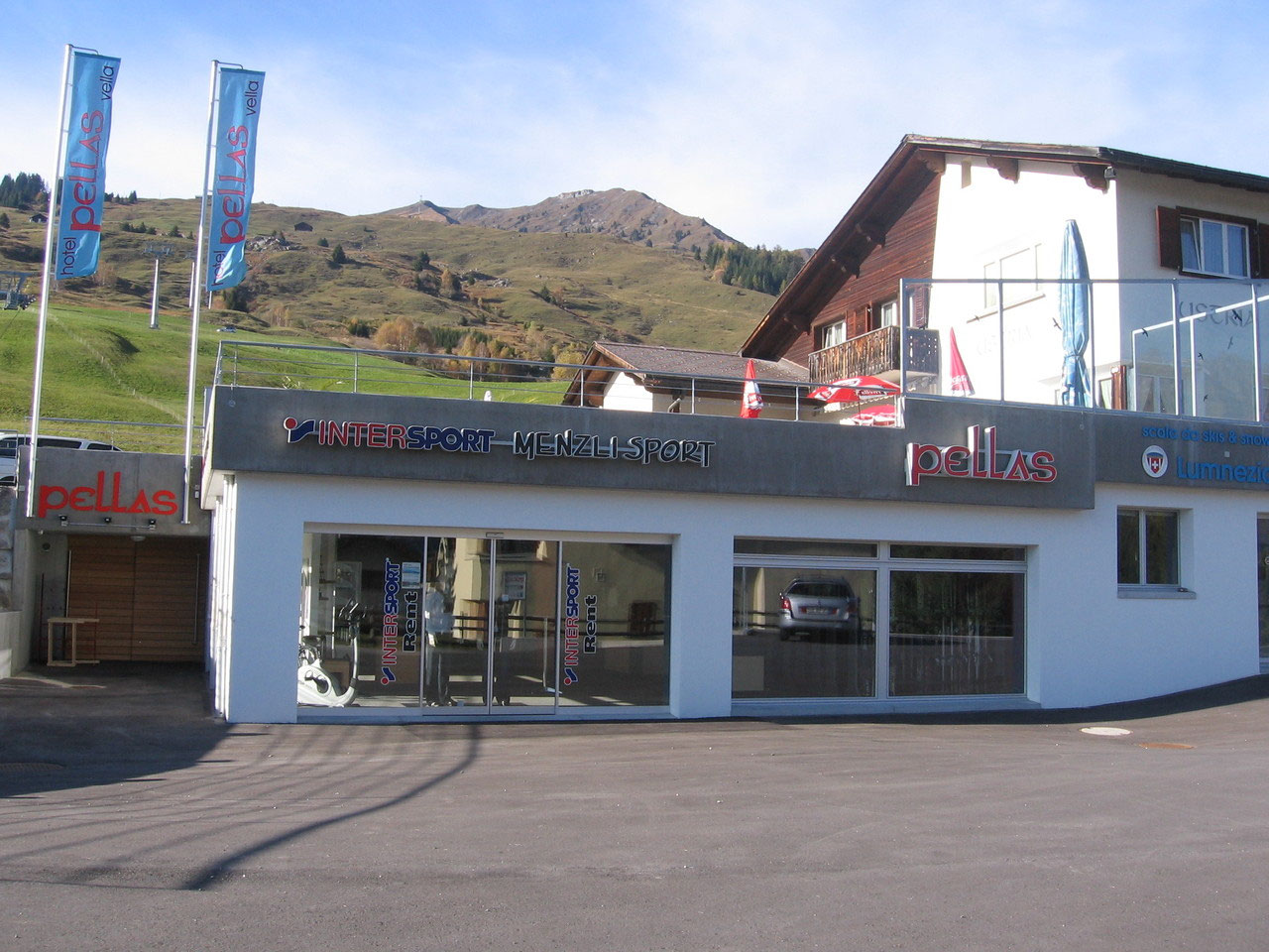 Referenzen Gewerbebauten Auswahl 7144 Vella Hotel pellas is located at 231 pellas in vella just in 225 m from the centre. 7144 vella